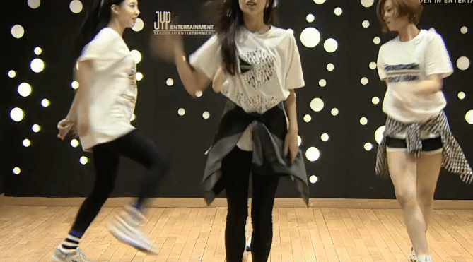 c7d5018d74497574cfd54ce86924f934_1668371566_4946.gif