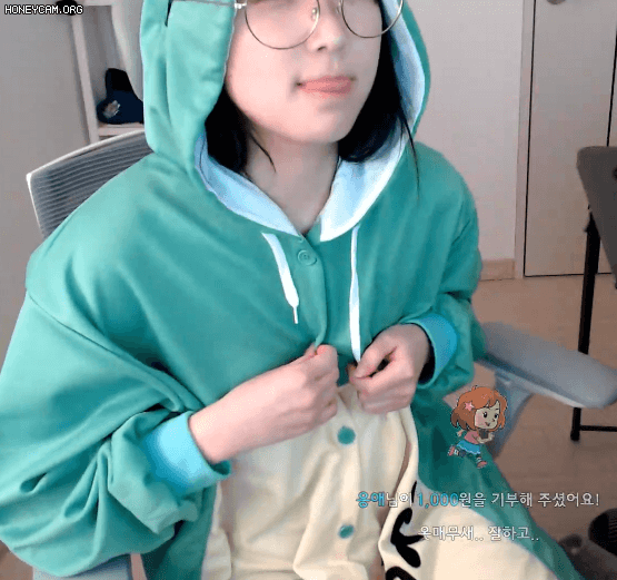 2ff922d5b090e1f8b8cade521b453927_1676125404_0568.gif