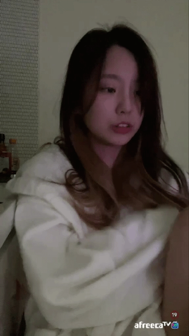 b7012aab07845ad7c611d359ca3f5500_1748299022_7027.gif