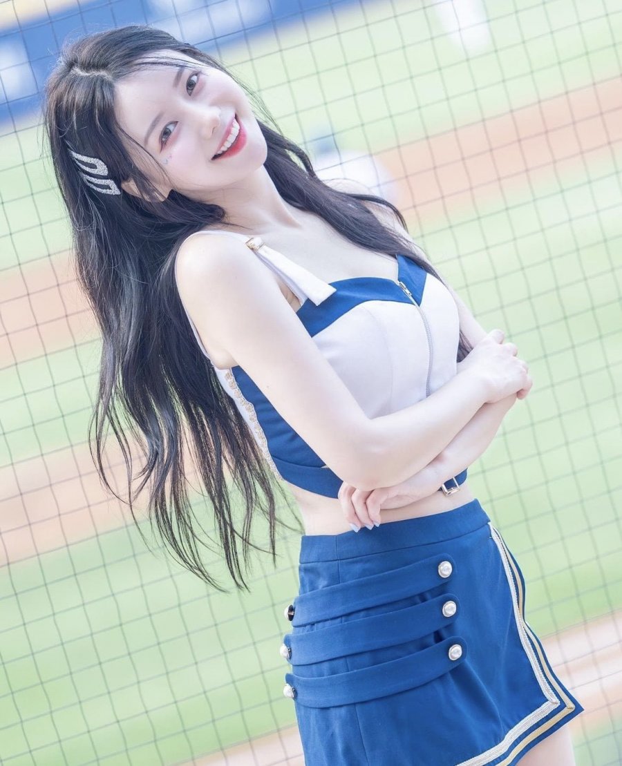 900w_20251019100823_rXPuApGBS4.jpg
